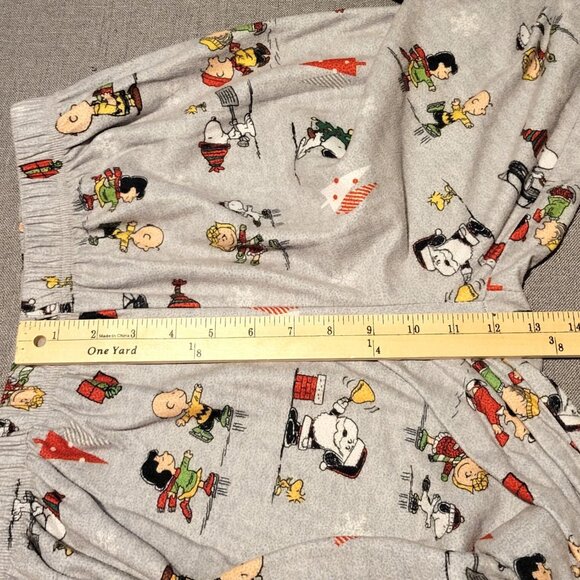 Peanuts Christmas Pajama Set Womens Large Gray Snoopy Charlie Brown Flannel PJs - Picture 16 of 16